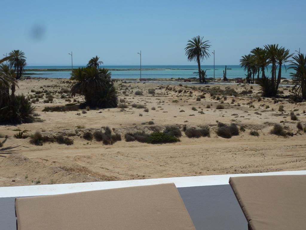 Dar Chick Yahia Ile De Djerba Mezrane Exterior foto